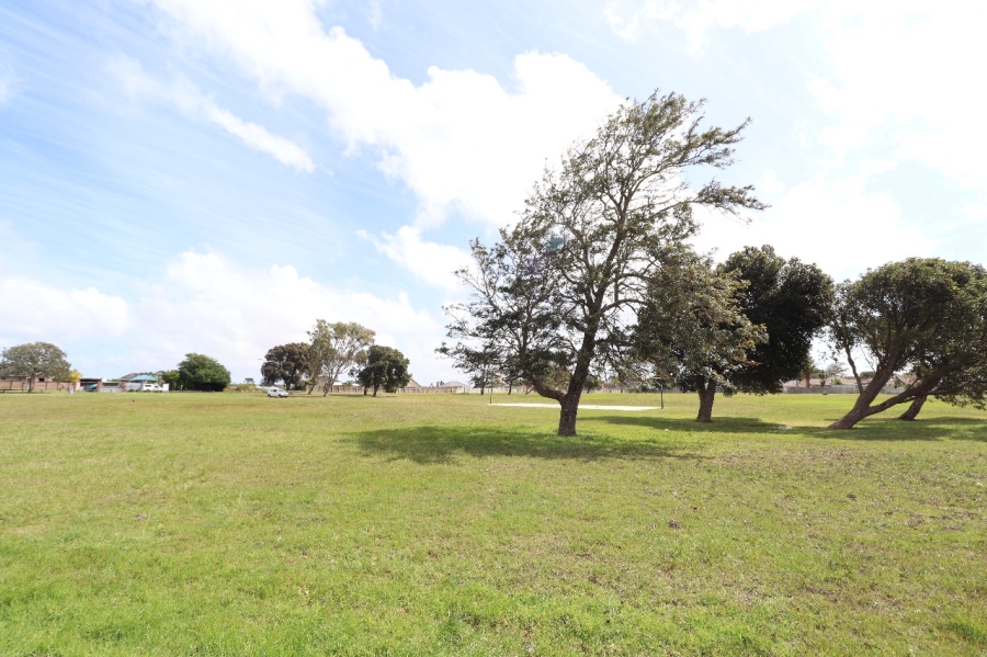 3 Bedroom Property for Sale in Kabega Park Eastern Cape